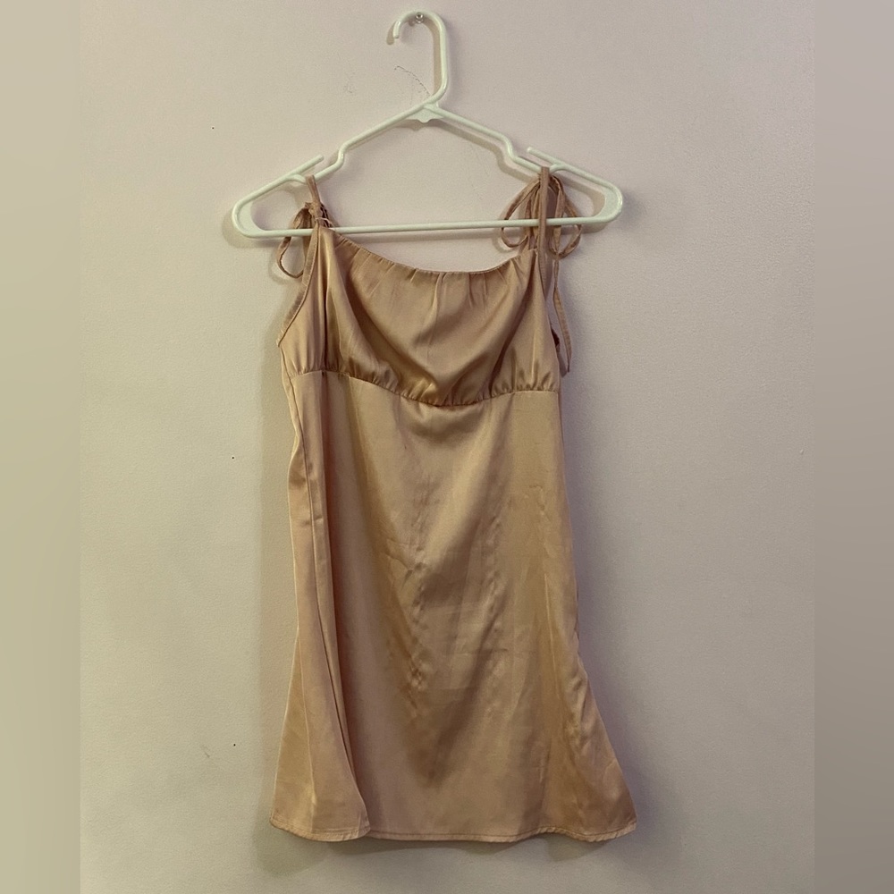 pink slip dress, tie spaghetti strap sleeves, minimal discoloration